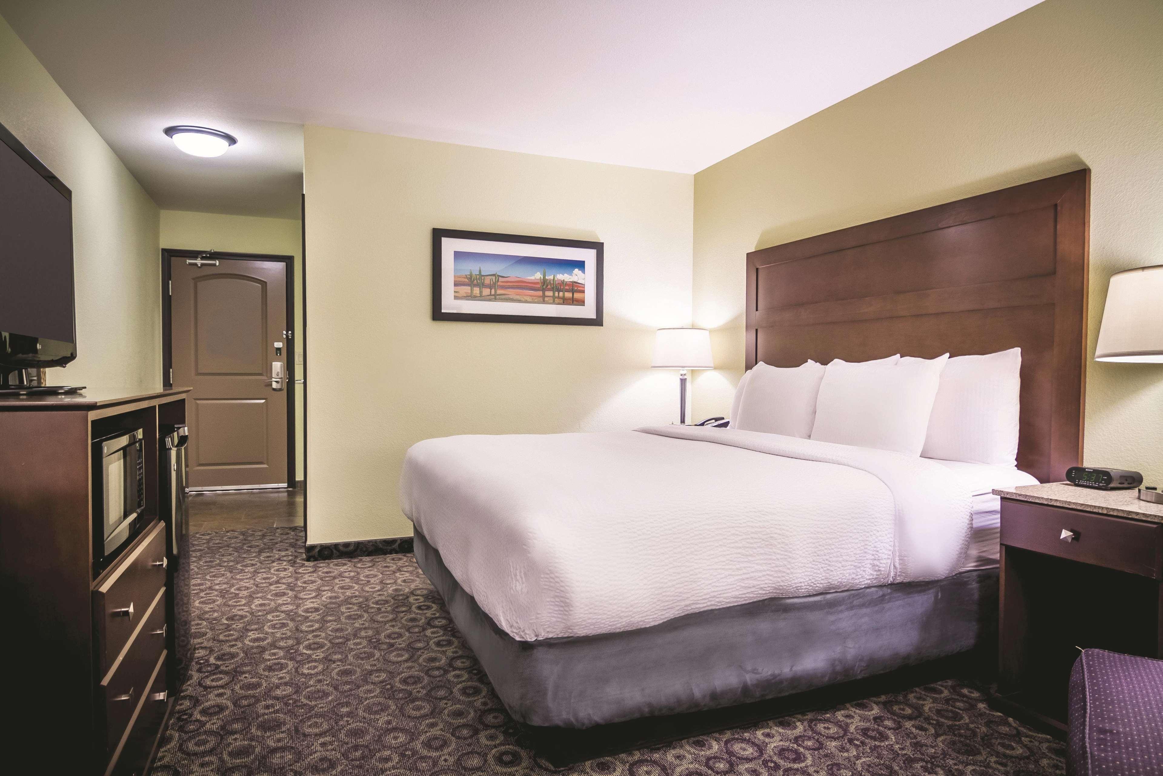 La Quinta By Wyndham Las Vegas Airport South Exterior photo