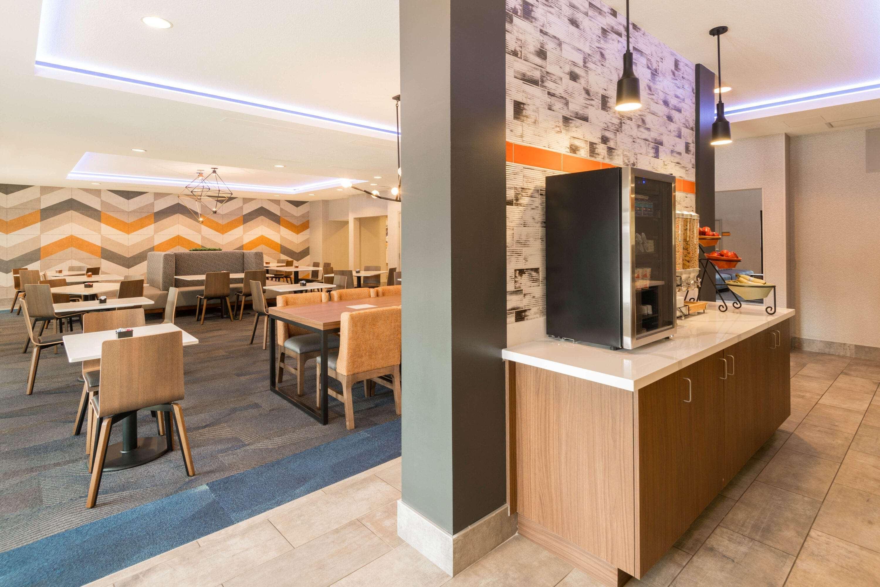 La Quinta By Wyndham Las Vegas Airport South Exterior photo