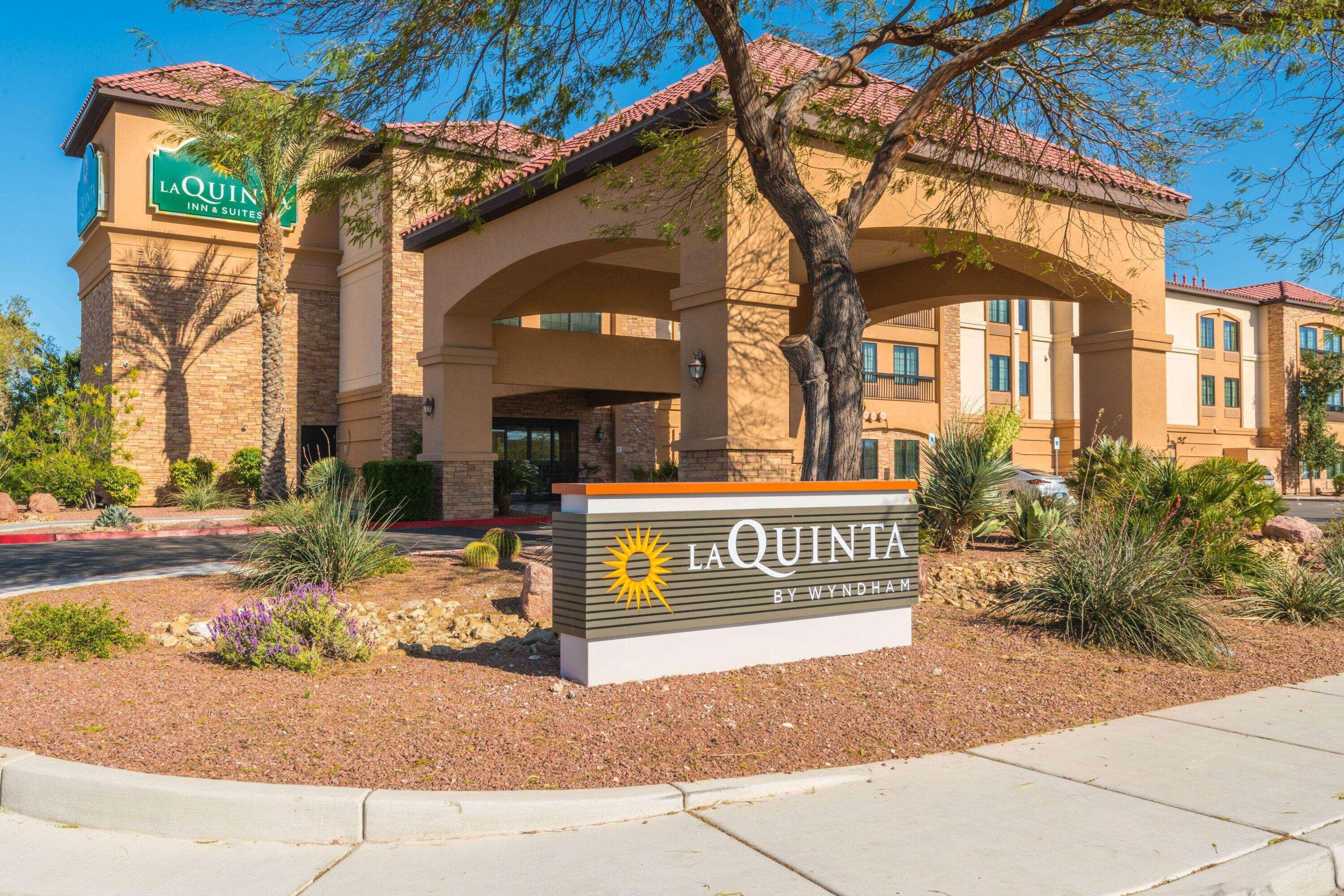 La Quinta By Wyndham Las Vegas Airport South Exterior photo