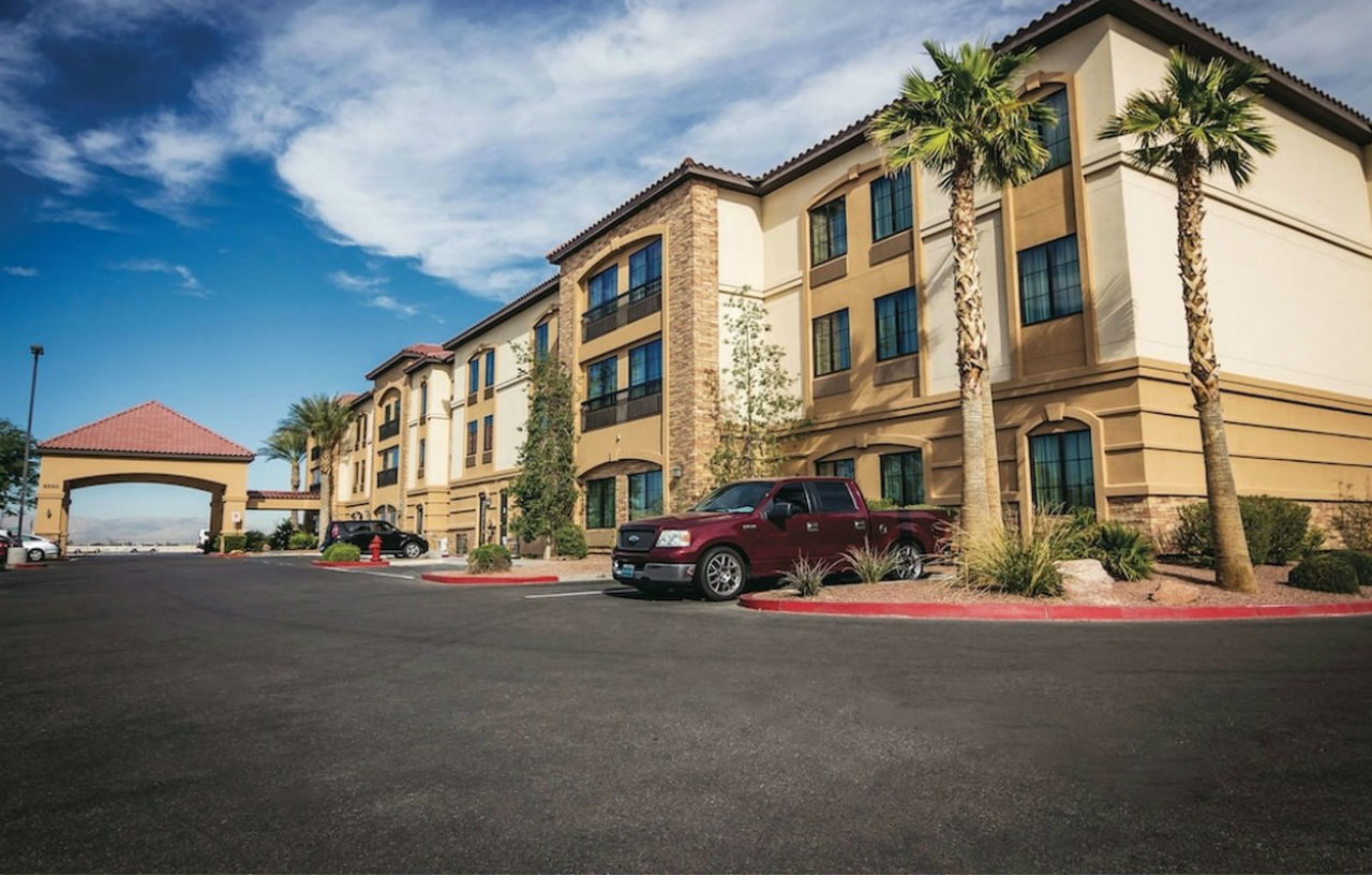 La Quinta By Wyndham Las Vegas Airport South Exterior photo